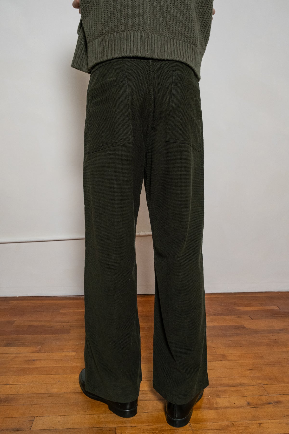 The Deckard Corduroy Pant Olive Green