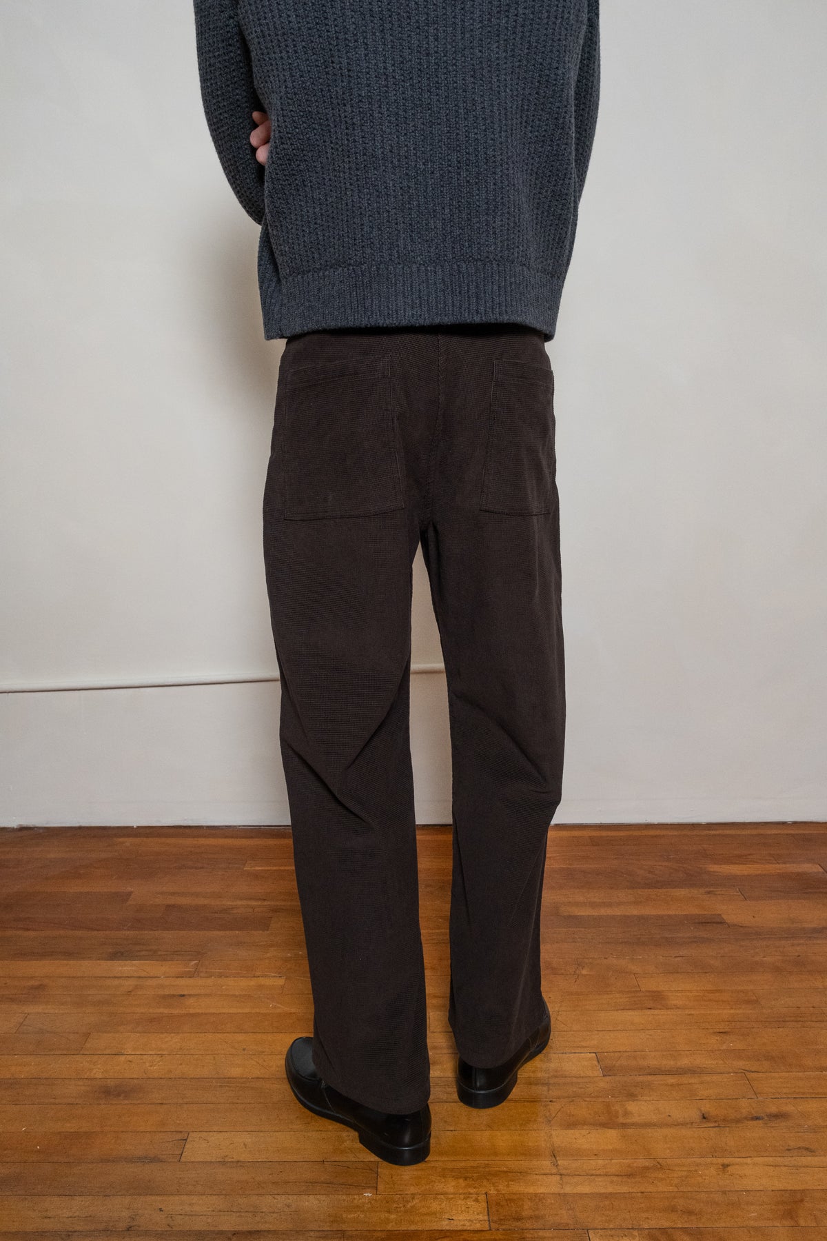 The Deckard Corduroy Pant Dark Brown