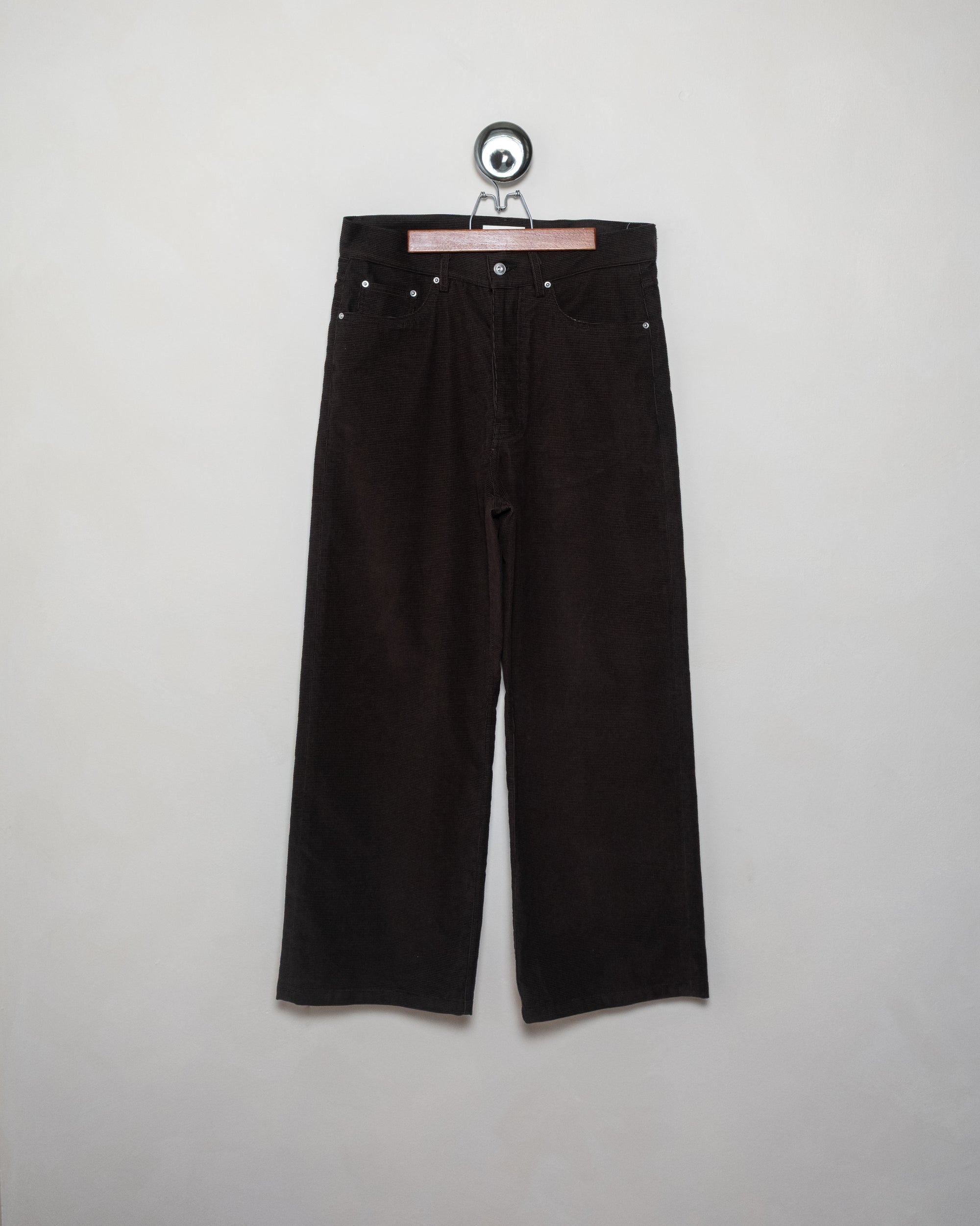 The Deckard Corduroy Pant Dark Brown